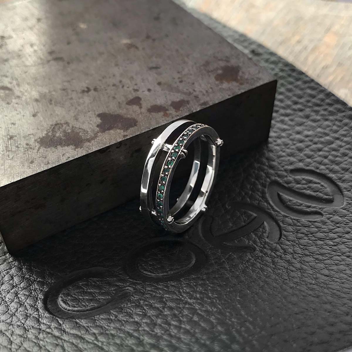 Anel Vazado Crisoprásio - Image 6