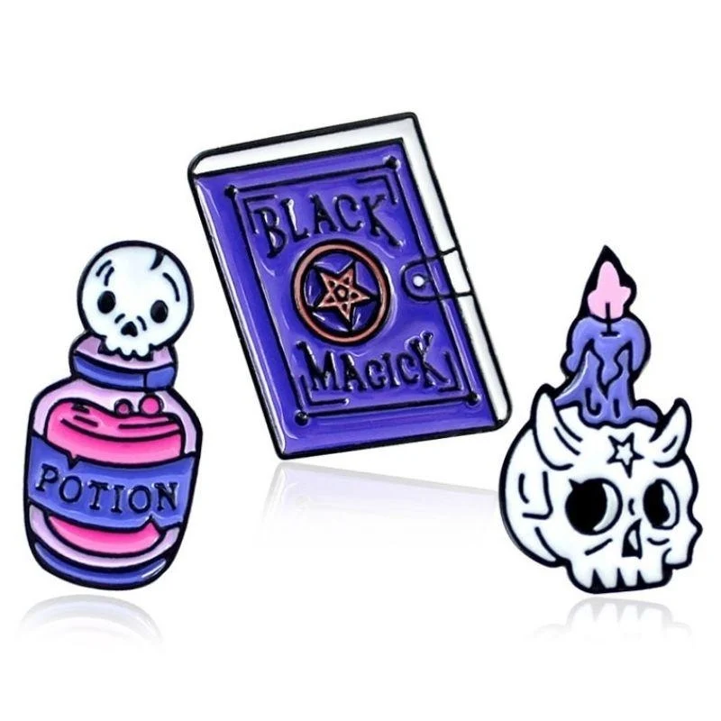 Pin do crânio violeta